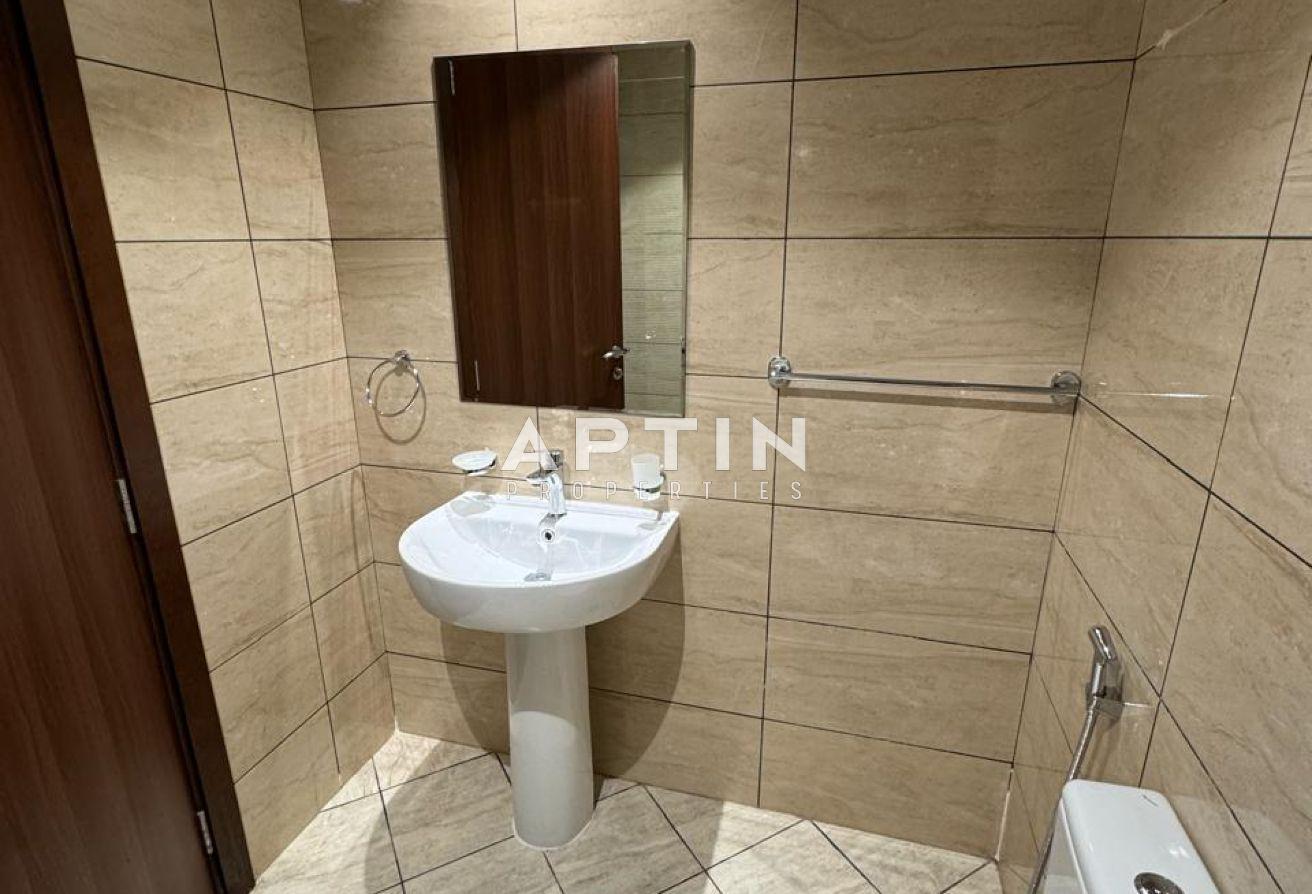1 Bedroom | 2 Bath | Unfurnished | Balcony photo 5