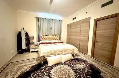 Apartment - 2 Bedrooms - 3 Bathrooms for sale in Qamar 6 - Madinat Badr - Al Muhaisnah - Dubai
