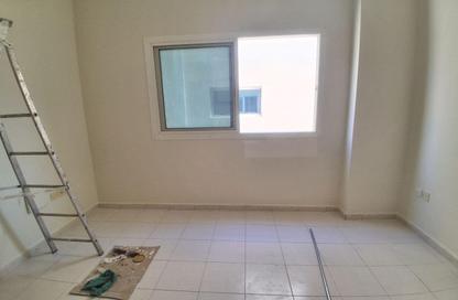 Apartment - Studio - 1 Bathroom for rent in Fire Station Road - Muwaileh - Sharjah