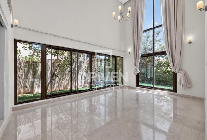 125183183 - Property Image 3