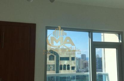 Apartment - 2 - 3 for sale in Al Dana Tower - Al Majaz 3 - Al Majaz - Sharjah