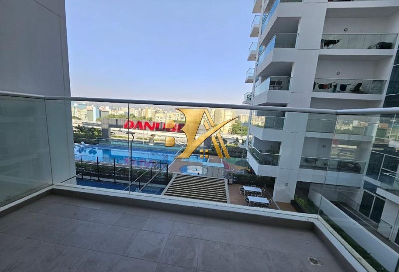 CLOSE TO METERO | POOL VIEW | AMAZING FURNISHING photo 3