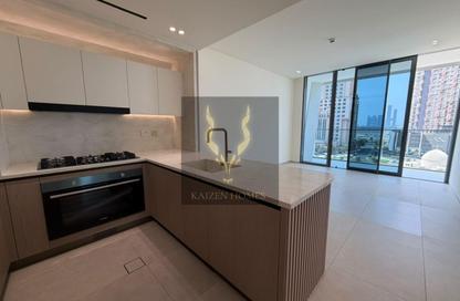 Apartment - 2 - 2 for rent in Binghatti Ivory - Dubai Healthcare City 2 - Al Jaddaf - Dubai