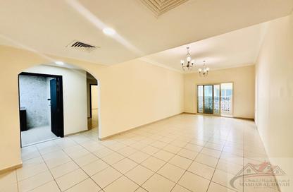 Apartment - 2 Bedrooms - 2 Bathrooms for rent in Muwaileh 29 Building - Muwaileh - Sharjah