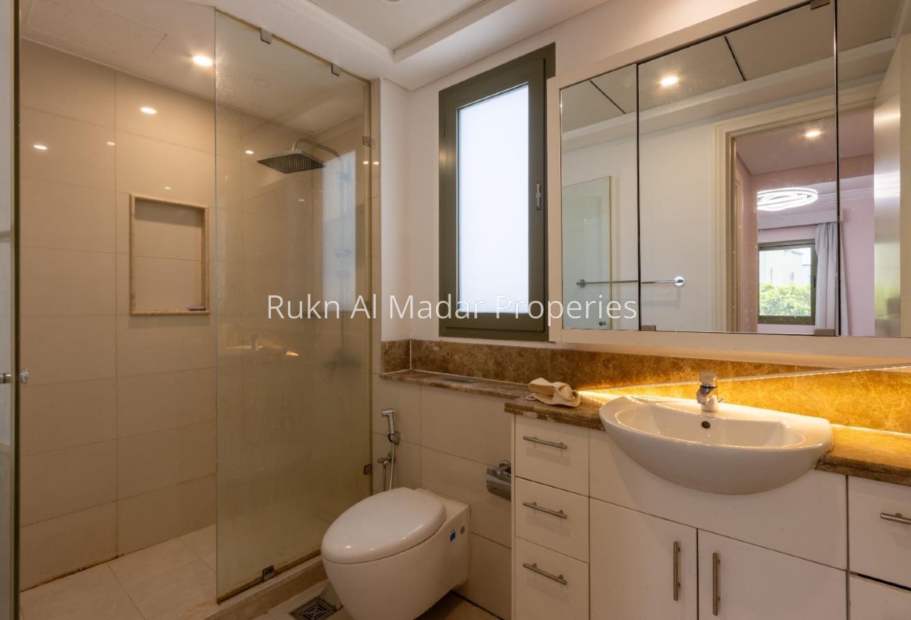 5 BR Villa With spacious Living And Garden photo 14