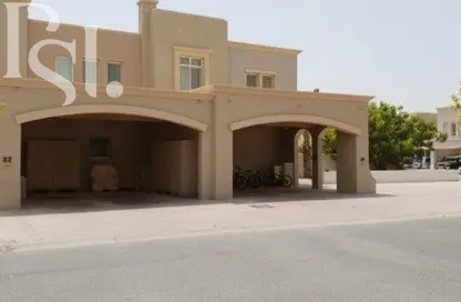 فيلا - 8 غرف نوم - 6 حمامات للبيع في الينابيع 15 - الينابيع - دبي