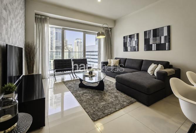 Stylish | Waterfront | Prime Location
