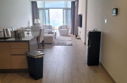 Apartment - 2 Bedrooms - 3 Bathrooms for sale in Palm Jumeirah - Dubai