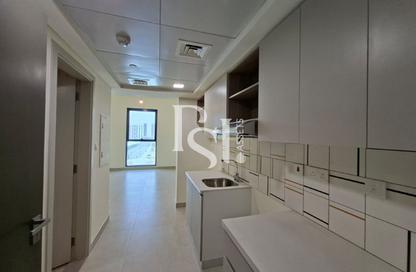 Apartment - Studio - 1 for rent in Reeman Living - Al Shamkha - Abu Dhabi