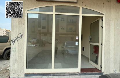 Shop - Studio - 1 Bathroom for rent in Muwaileh Commercial - Sharjah