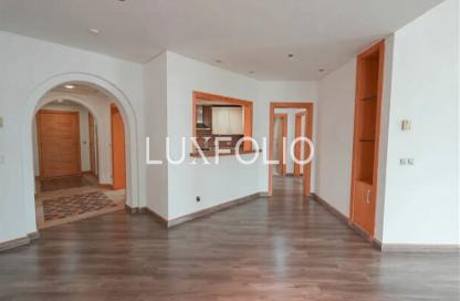 Apartment - 3 Bedrooms - 4 Bathrooms for rent in Al Nabat - Shoreline Apartments - Palm Jumeirah - Dubai