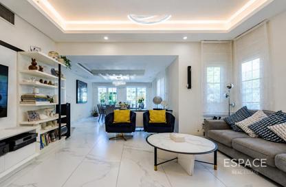 Villa - 3 Bedrooms - 3 Bathrooms for rent in Springs 2 - The Springs - Dubai