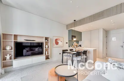 شقة - غرفة نوم - 1 حمام للايجار في رأسًا على عقب - الخليج التجاري - دبي