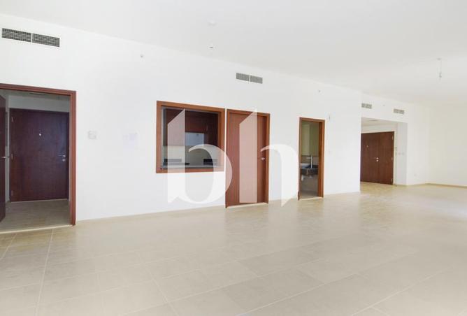 77785414 - الصورة الرئيسية للعقار