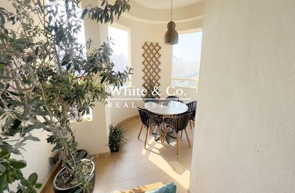 Apartment - 3 Bedrooms - 4 Bathrooms for rent in Al Tamr - Shoreline Apartments - Palm Jumeirah - Dubai
