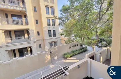 Apartment - 2 Bedrooms - 3 Bathrooms for sale in Yansoon 1 - Yansoon - Old Town - Downtown Dubai - Dubai