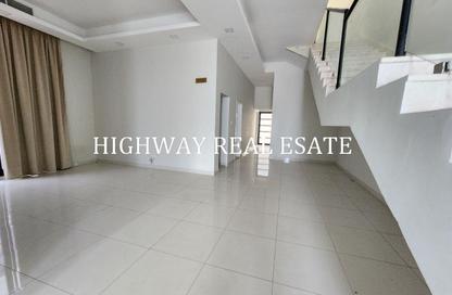 Villa - 3 - 4 for rent in Halwan - Sharjah