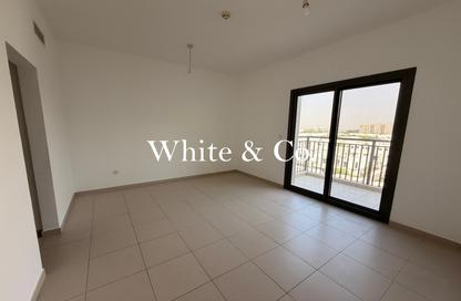 Apartment - 3 Bedrooms - 4 Bathrooms for sale in Zahra Apartments 2A - Zahra Apartments 2 - Zahra Apartments - Town Square - Dubai