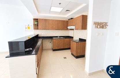 Apartment - 1 - 1 for rent in Burj Al Nujoom - Downtown Dubai - Dubai