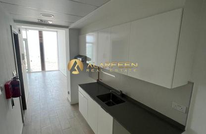 Apartment - Studio - 1 for rent in Bloom Towers C - Bloom Towers - District 10 - Jumeirah Village Circle - Dubai Apartment - Studio - 1 for rent in Bloom Towers C - Bloom Towers - District 10 - Jumeirah Village Circle - Dubai