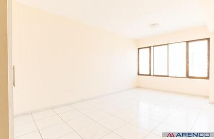 Apartment - 2 Bedrooms - 2 Bathrooms for rent in Silver Sands 1 - Mankhool - Bur Dubai - Dubai