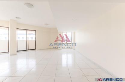 Apartment - 2 Bedrooms - 2 Bathrooms for rent in Silver Sands 1 - Mankhool - Bur Dubai - Dubai