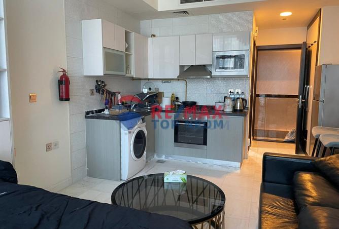 81942582 - Property Image 3