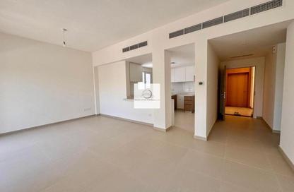 Apartment - 2 Bedrooms - 2 Bathrooms for rent in The Gardens - Dubai