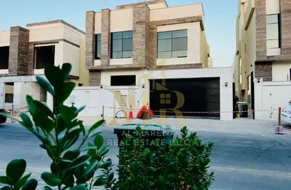 فيلا - 5 غرف نوم - 7 حمامات للبيع في قرية الاميرة - الياسمين - عجمان