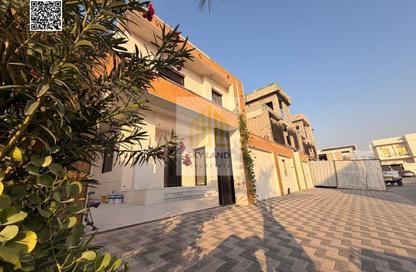 Villa - 5 Bedrooms - 7 Bathrooms for sale in Al Yasmeen 1 - Al Yasmeen - Ajman