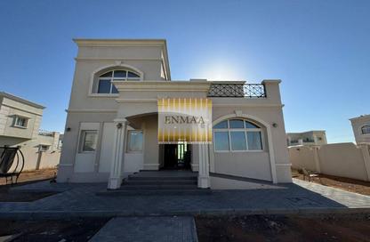 Villa - 5 Bedrooms - 6 Bathrooms for rent in Al Riffa - Ras Al Khaimah