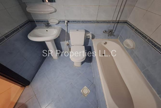 98708797 - Property Image 3