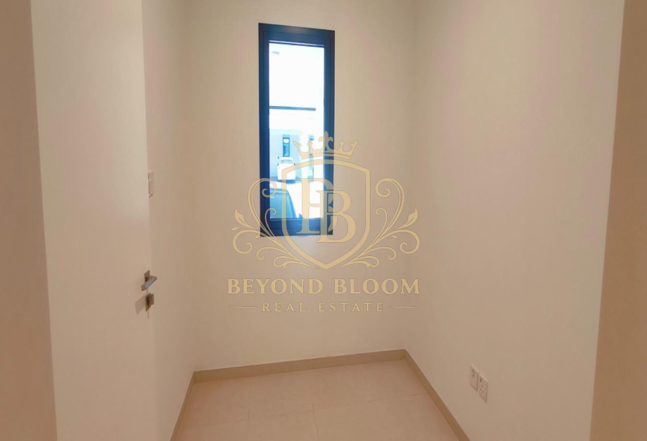 4 Bed+Maid | Vastu Compliant | Single Row photo 11
