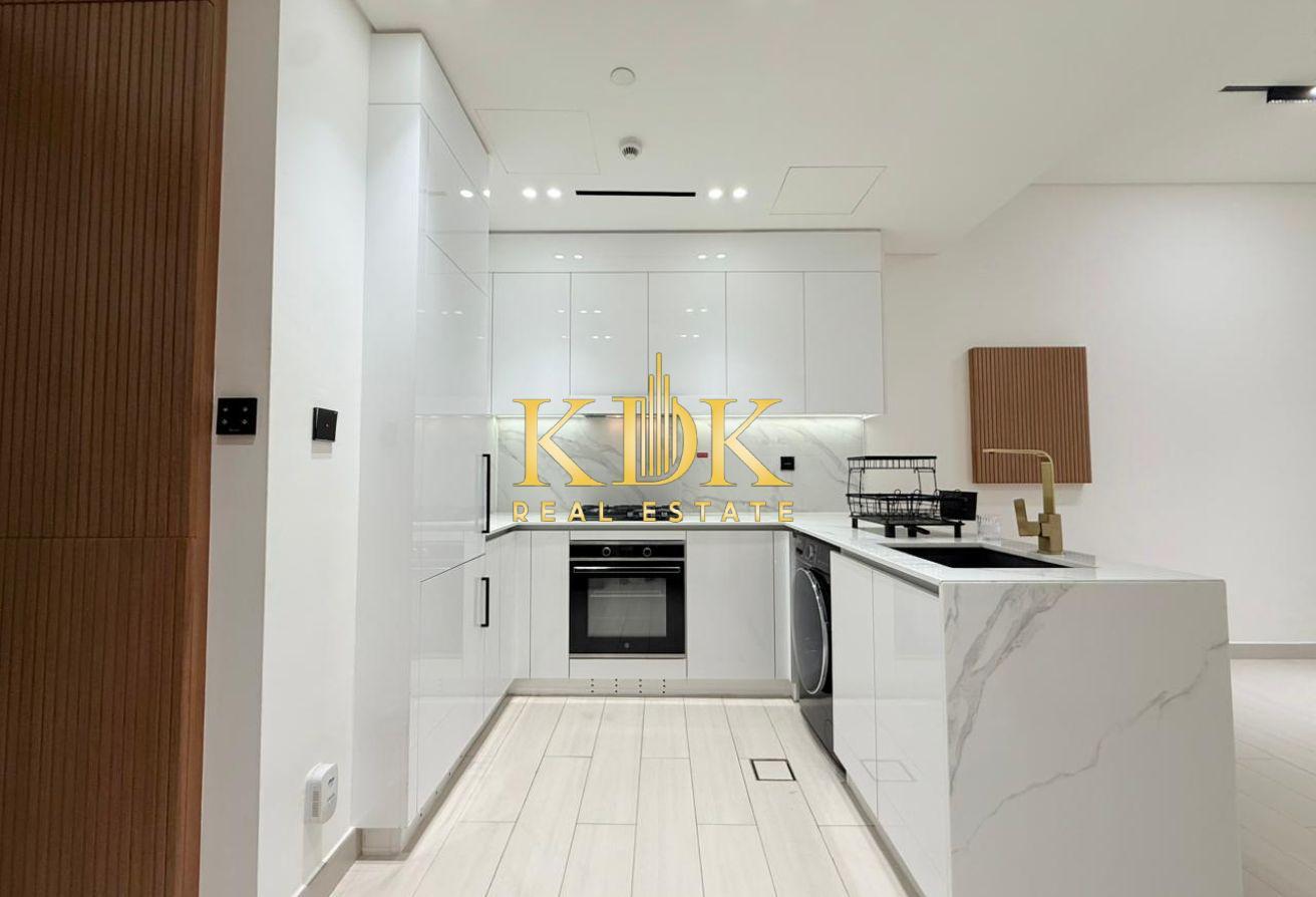 Pool View | Unfurnished | Move In Ready photo 5