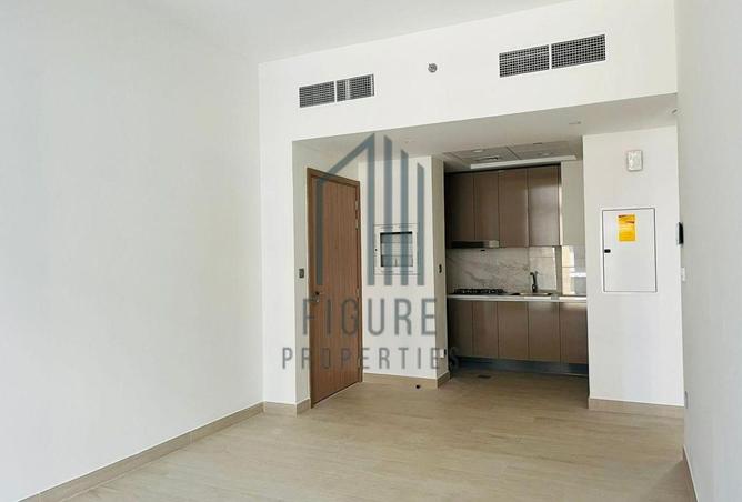 98265380 - Property Image 2