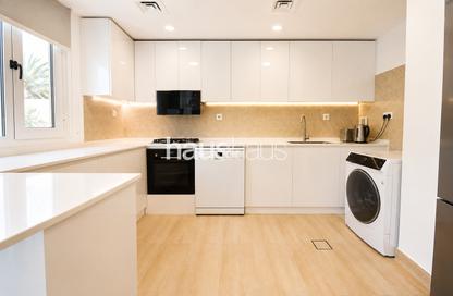 Villa - 2 Bedrooms - 3 Bathrooms for sale in Springs 15 - The Springs - Dubai