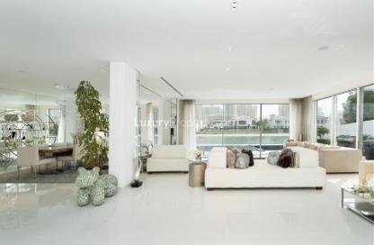 Villa - 6 Bedrooms - 7 Bathrooms for sale in Garden Homes Frond B - Garden Homes - Palm Jumeirah - Dubai