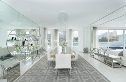 Villa - 6 Bedrooms - 7 Bathrooms for sale in Garden Homes Frond B - Garden Homes - Palm Jumeirah - Dubai