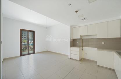 Apartment - 2 Bedrooms - 2 Bathrooms for rent in Zahra Breeze Apartments 4B - Zahra Breeze Apartments 4 - Zahra Breeze Apartments - Town Square - Dubai