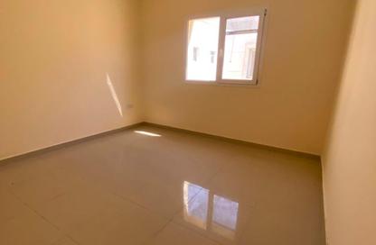 Apartment - 1 Bedroom - 1 Bathroom for rent in Al Gulayaa - Sharjah