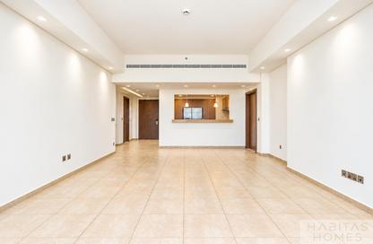 Apartment - 2 - 4 for rent in Marina Residences 1 - Marina Residences - Palm Jumeirah - Dubai