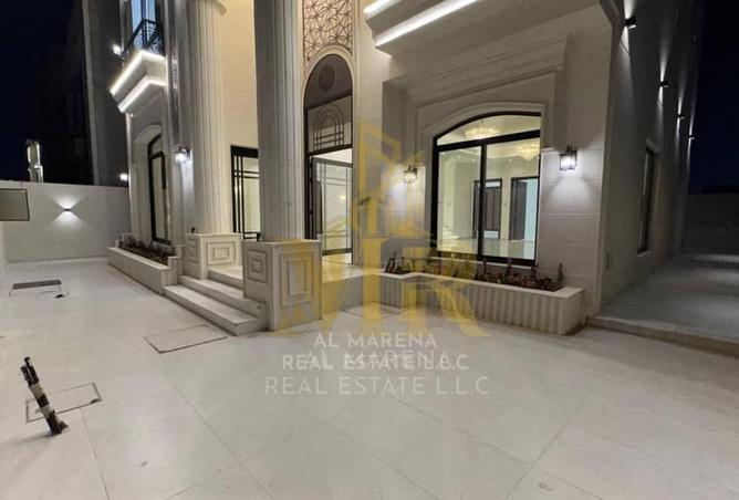 105542004 - Property Image 2