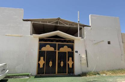 Villa - 5 Bedrooms - 4 Bathrooms for rent in Al Naseriya - Al Sharq - Sharjah