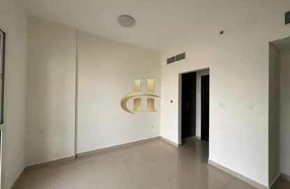 Apartment - 1 Bedroom - 2 Bathrooms for rent in Royal JVC Building - District 10 - Jumeirah Village Circle - Dubai
