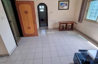Apartment - 2 Bedrooms - 2 Bathrooms for rent in Al Nabaa Building - Al Naba'ah - Al Sharq - Sharjah