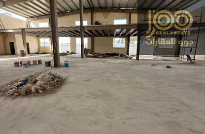 Warehouse - Studio - 2 Bathrooms for rent in Umm Al Thuoob - Umm Al Quwain