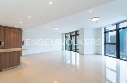 Apartment - 3 Bedrooms - 5 Bathrooms for rent in Imperial Avenue - Downtown Dubai - Dubai