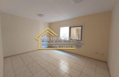 Apartment - 2 Bedrooms - 2 Bathrooms for rent in Qasimia 13 building - Al Nad - Al Qasimia - Sharjah