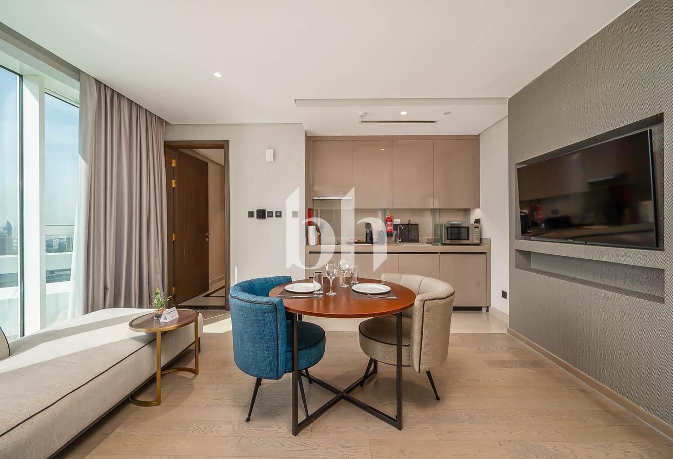 Luxury Studio | Spacious | Furnished and Ready photo 5