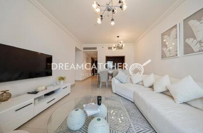 Apartment - 1 Bedroom - 2 Bathrooms for rent in Boulevard Point - Downtown Dubai - Dubai